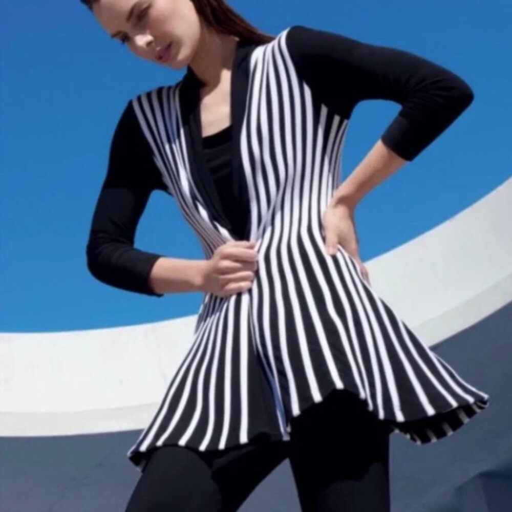 Joseph Ribkoff B&W Jacket, Size 6